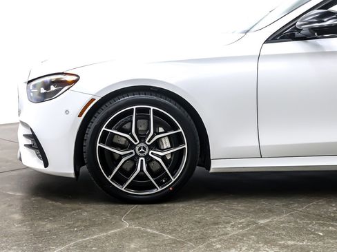 Used 2022 Mercedes-Benz E 350 Sedan w/ AMG Line Exterior image 11