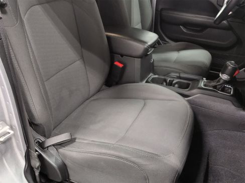 Certified 2019 Jeep Wrangler Unlimited Sahara image 22