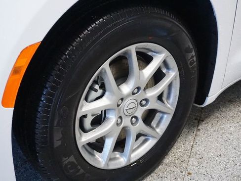 New 2026 Chrysler Voyager LX image 17