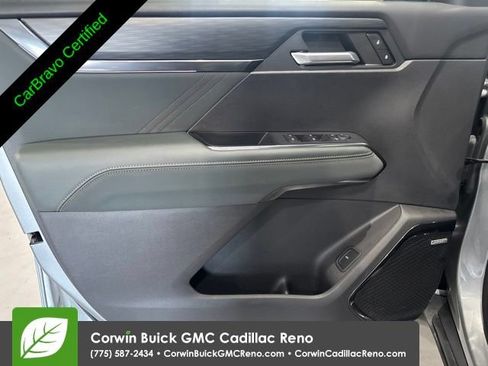 Certified 2025 GMC Acadia AT4 w/ Luxury Package AWD/4WD image 10