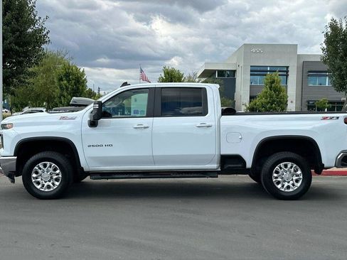 Used 2024 Chevrolet Silverado 2500 LT AWD/4WD image 7