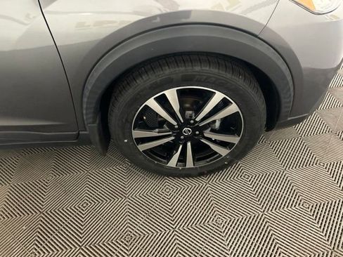 Used 2020 Nissan Kicks SV FWD image 38