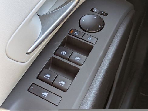 Certified 2025 Hyundai Tucson SE image 20