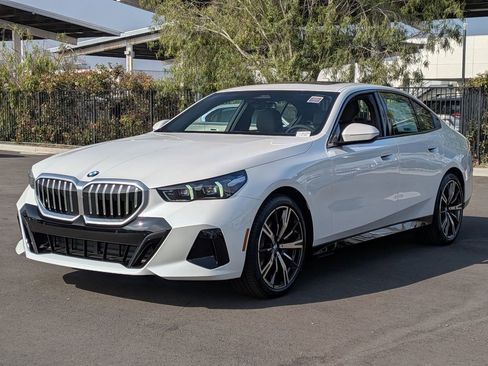 New 2026 BMW 530i w/ M Sport Package image 2