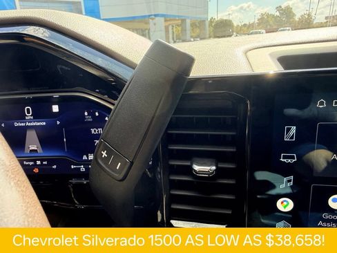 Used 2022 Chevrolet Silverado 1500 LT w/ Z71 Off-Road Package AWD/4WD image 14