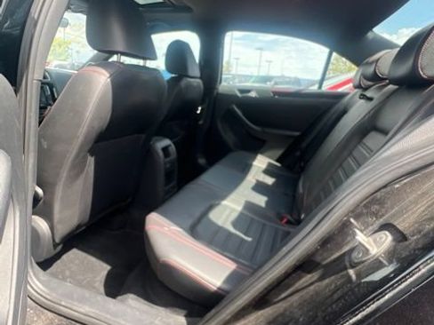 Used 2017 Volkswagen Jetta GLI FWD image 27