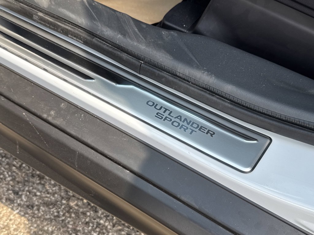 New 2027 Mitsubishi Outlander Sport SE FWD image 21