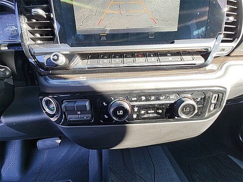 Used 2022 Chevrolet Silverado 1500 LT w/ Protection Package image 24