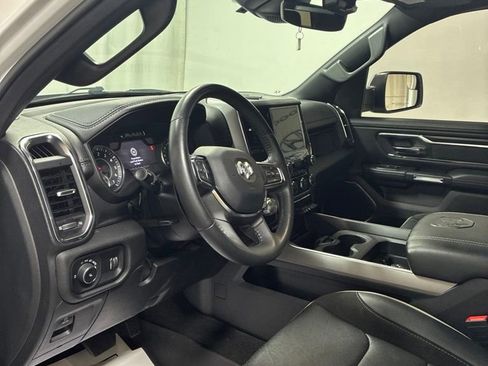 Used 2024 RAM 1500 Laramie AWD/4WD image 11