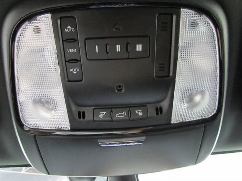 Used 2023 Dodge Durango GT image 42