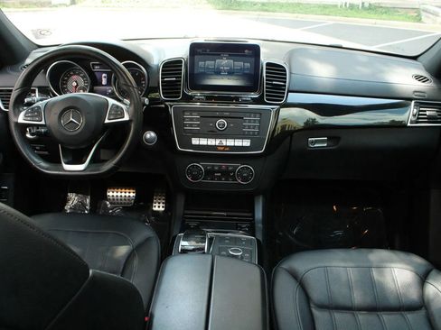 Used 2017 Mercedes-Benz GLE 43 AMG 4MATIC w/ Premium 2 Package image 28