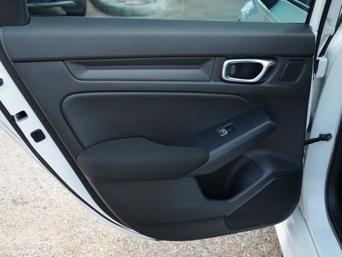 Used 2025 Honda Civic Sport image 15
