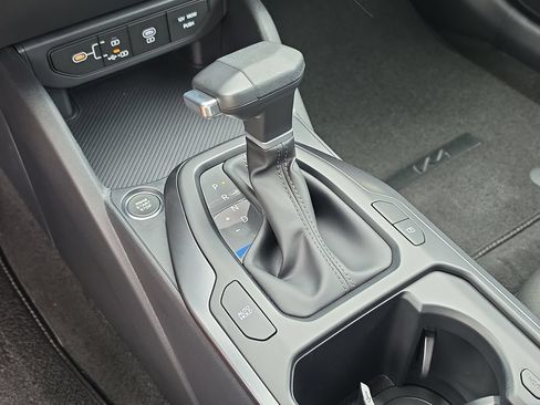 New 2026 Kia K4 FWD image 25