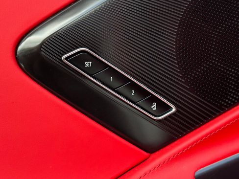 Used 2024 Chevrolet Corvette Stingray Premium Cpe w/ Z51 Performance Package RWD image 36