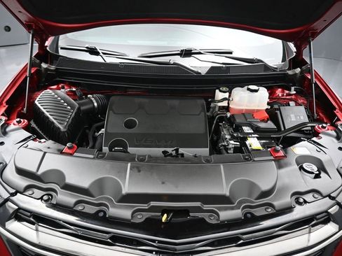 Used 2023 Chevrolet Traverse RS image 68