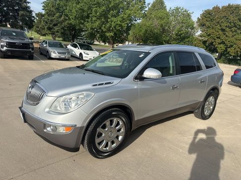 Used 2012 Buick Enclave Leather AWD/4WD image 34