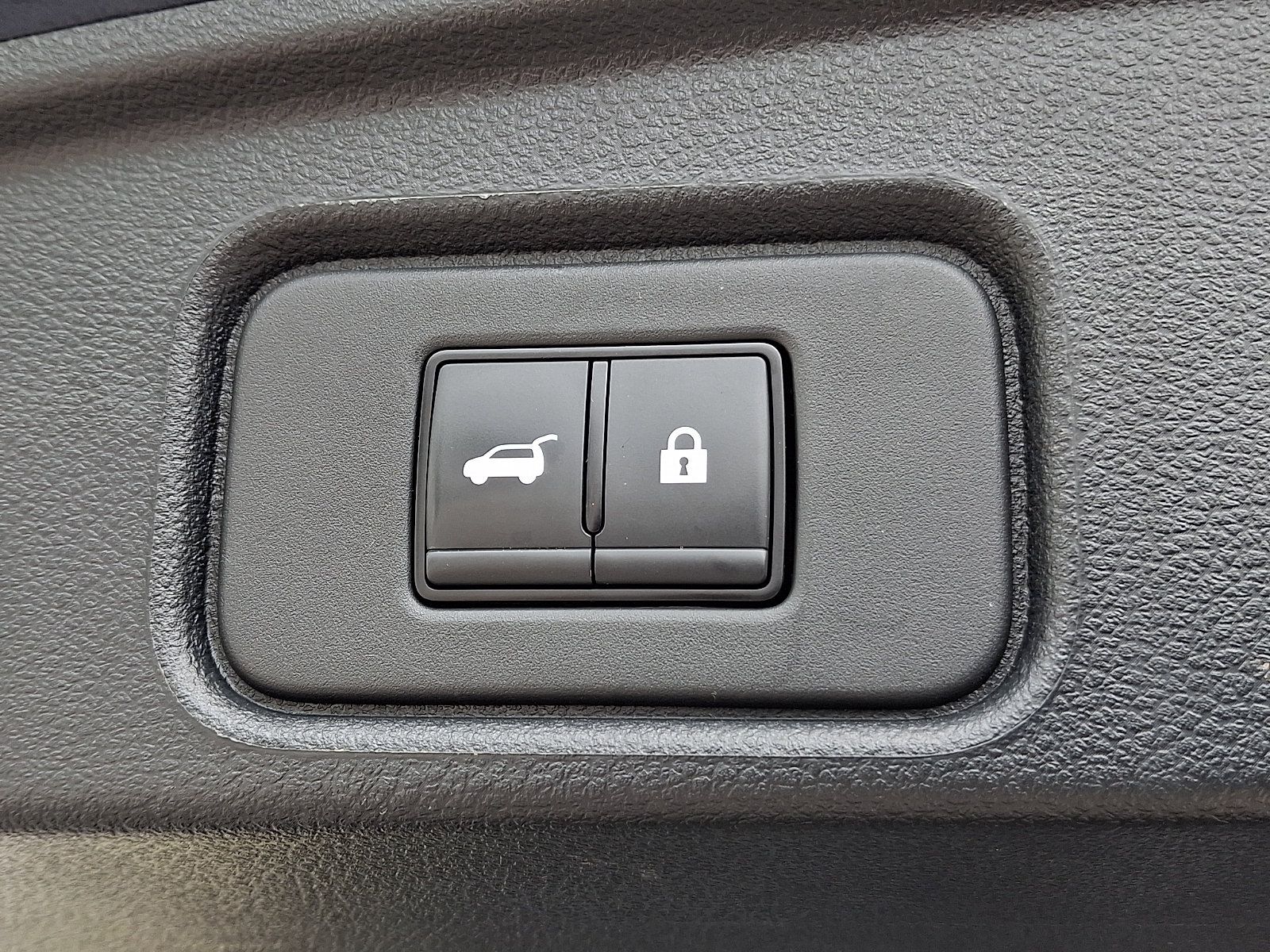 Certified 2025 Nissan Pathfinder SV AWD/4WD image 30