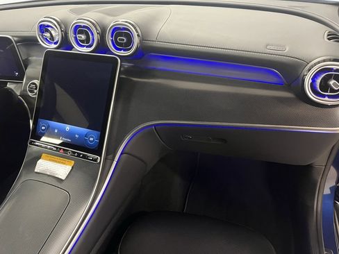 Certified 2025 Mercedes-Benz GLC 350e 4MATIC image 19