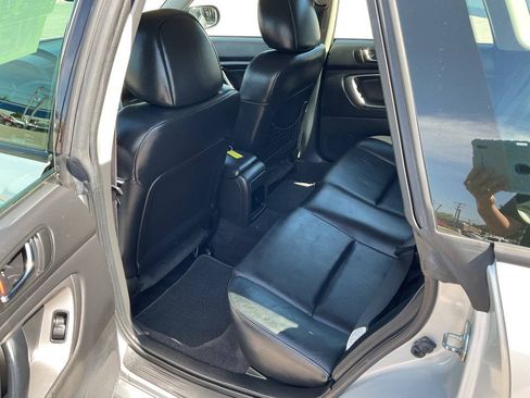 Used 2006 Subaru Outback 2.5i Limited AWD/4WD image 27