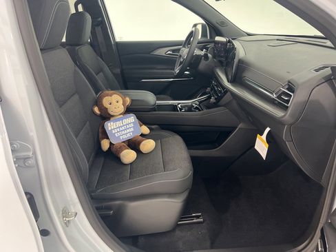 New 2026 Chevrolet Traverse LT w/ Enhanced Driving Package image 26