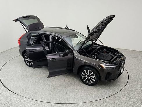 Certified 2025 Volvo XC60 B5 Plus w/ Climate Package AWD/4WD image 51