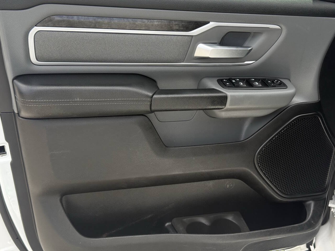 Used 2020 RAM 1500 Big Horn AWD/4WD image 9