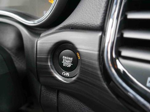 Used 2020 Jeep Grand Cherokee Altitude image 35