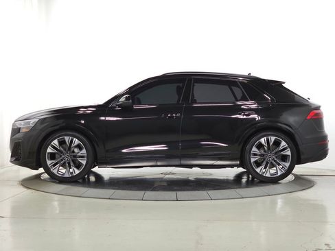 Used 2025 Audi Q8 Prestige AWD/4WD image 2