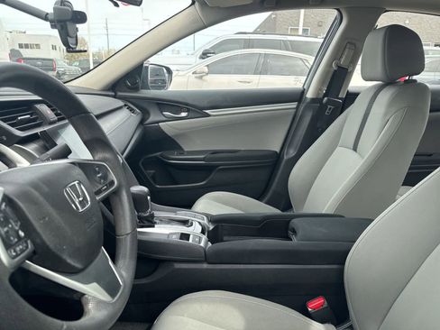 Used 2018 Honda Civic EX image 31