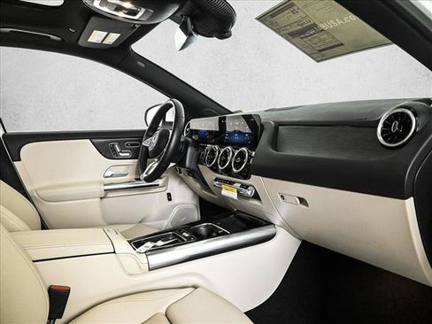 New 2026 Mercedes-Benz GLA 250 4MATIC image 24