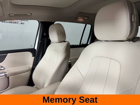 Used 2022 Mercedes-Benz GLB 250 image 12