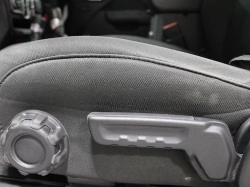 Used 2021 Jeep Gladiator Sport AWD/4WD image 18