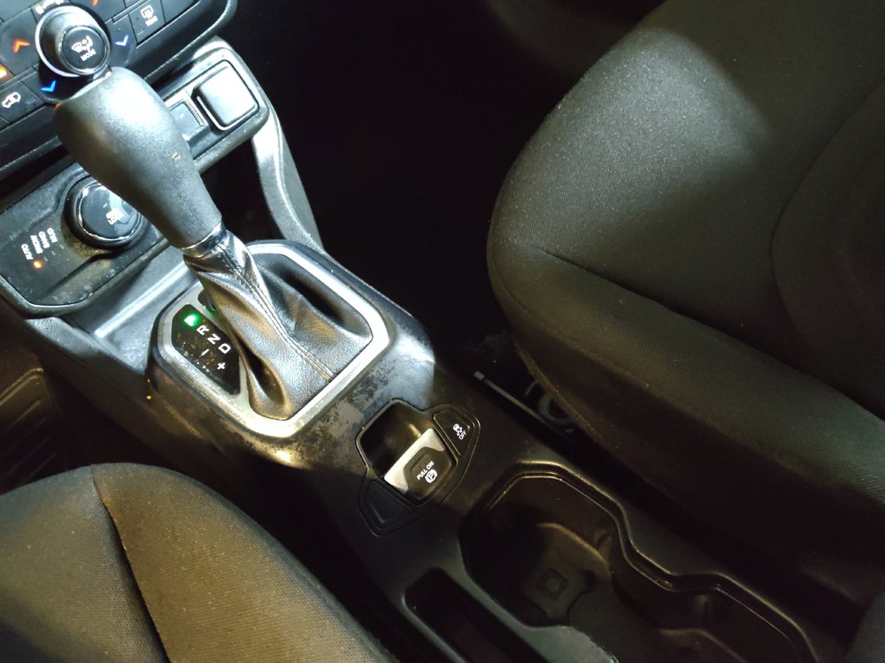 Used 2020 Jeep Renegade Latitude AWD/4WD image 26