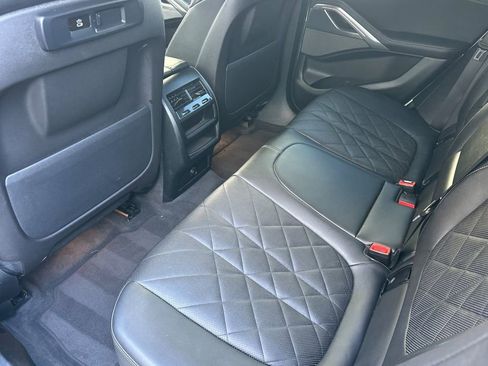 Used 2023 BMW X6 xDrive40i w/ M Sport Package image 12