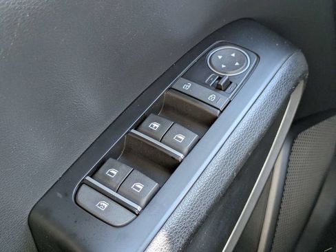 Used 2024 Kia Soul LX w/ Option Group 015 FWD image 23