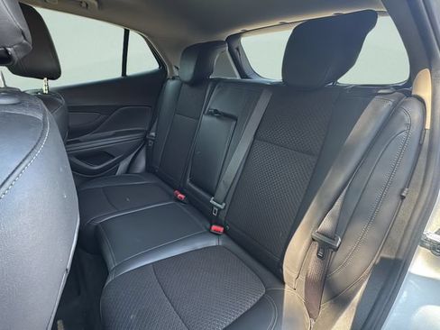 Used 2020 Buick Encore Preferred AWD/4WD image 14