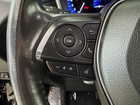 Used 2022 Toyota Corolla Cross XLE AWD/4WD image 14