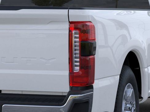 New 2026 Ford F350 XLT w/ 360-Degree Camera Package image 43