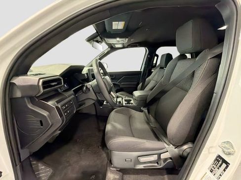 Used 2025 Toyota 4Runner SR5 image 18