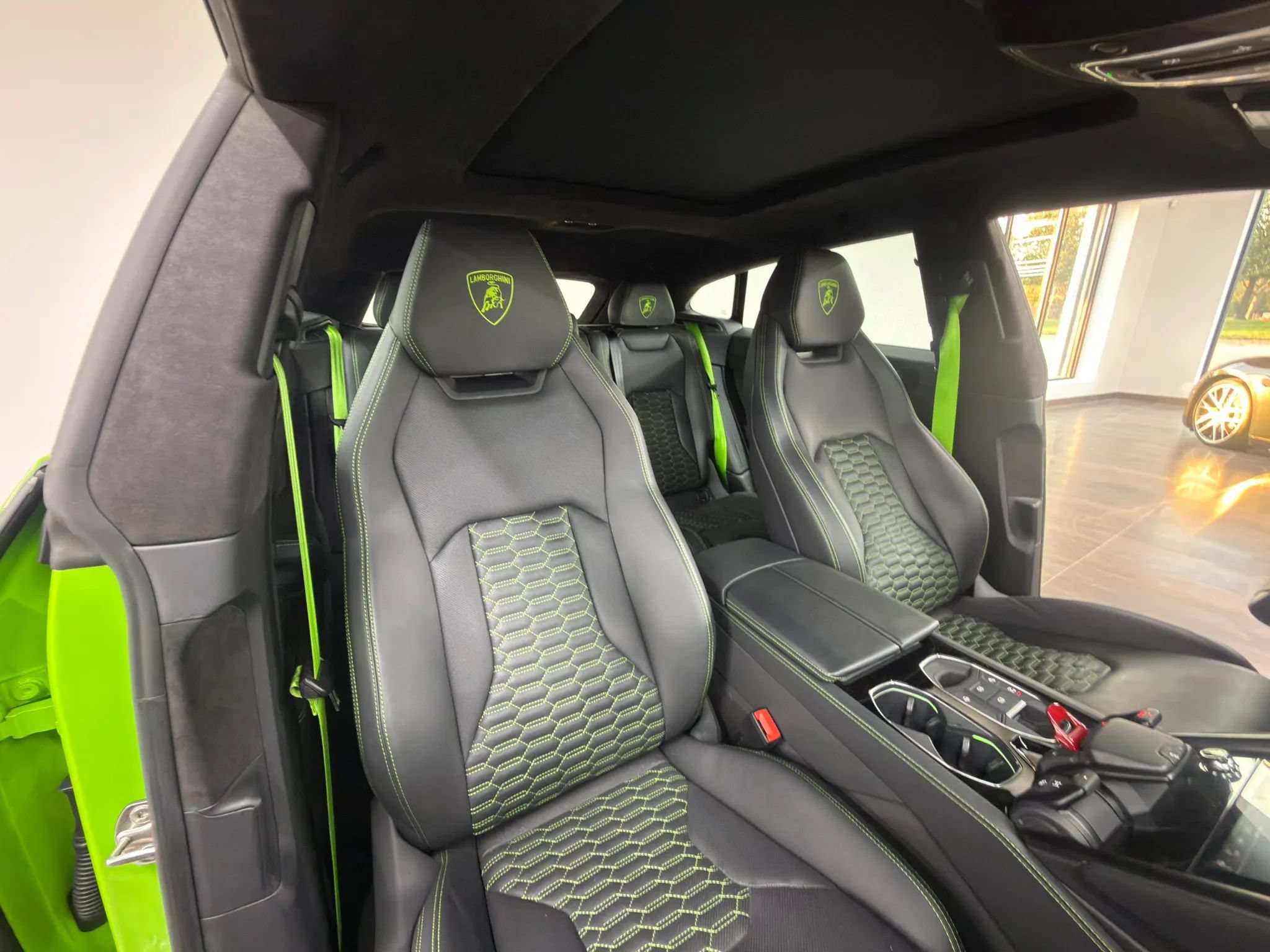Used 2023 Lamborghini Urus S AWD/4WD image 46