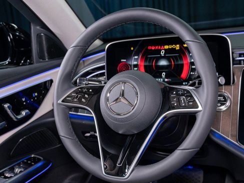 New 2026 Mercedes-Benz E 350 4MATIC Sedan image 16