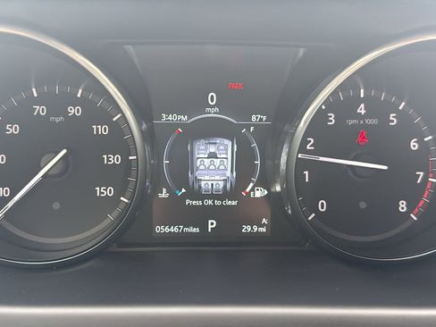 Used 2018 Land Rover Discovery Sport SE AWD/4WD image 22