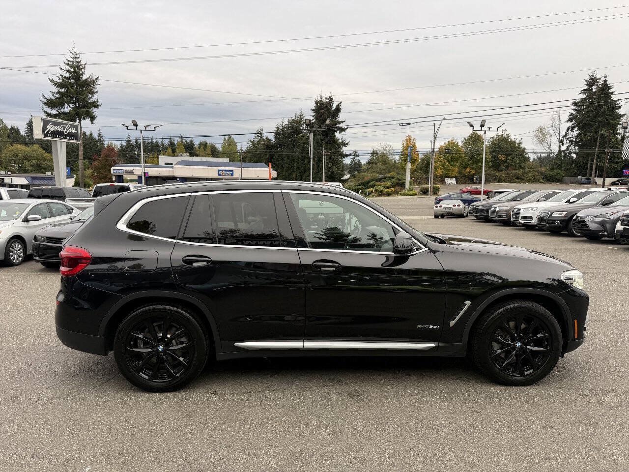 Used 2018 BMW X3 xDrive30i w/ Executive Package AWD/4WD image 5