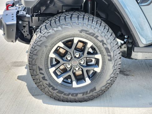 New 2026 Jeep Gladiator Rubicon AWD/4WD image 11