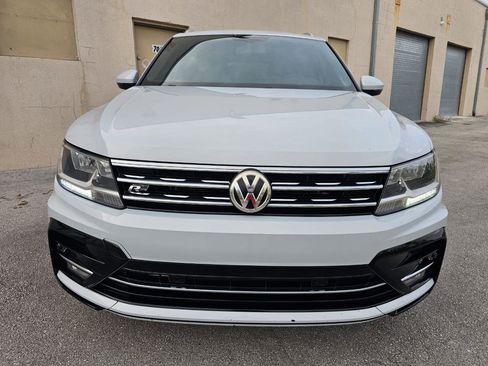 Used 2019 Volkswagen Tiguan SEL R-Line FWD image 5