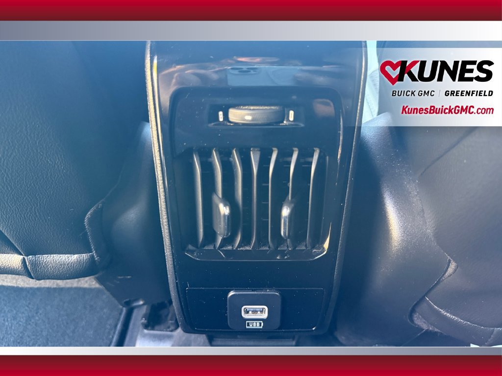 Used 2024 Jeep Compass Latitude AWD/4WD image 35