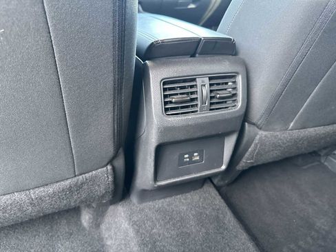 Used 2023 Nissan Rogue SV image 20