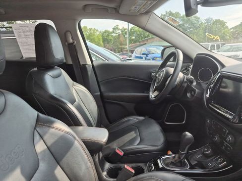 Used 2019 Jeep Compass Limited AWD/4WD image 5