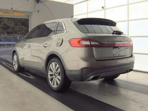 Used 2016 Lincoln MKX Reserve w/ Luxury Package image 8