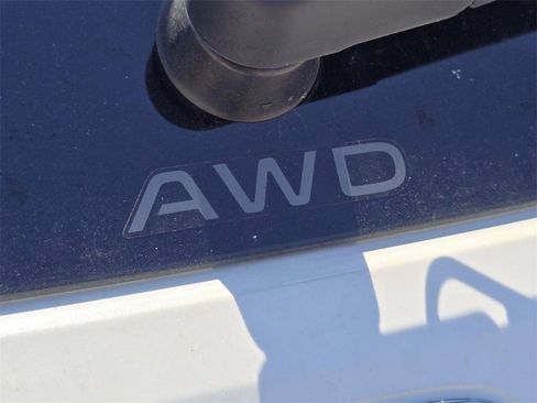 New 2026 Honda HR-V LX image 11